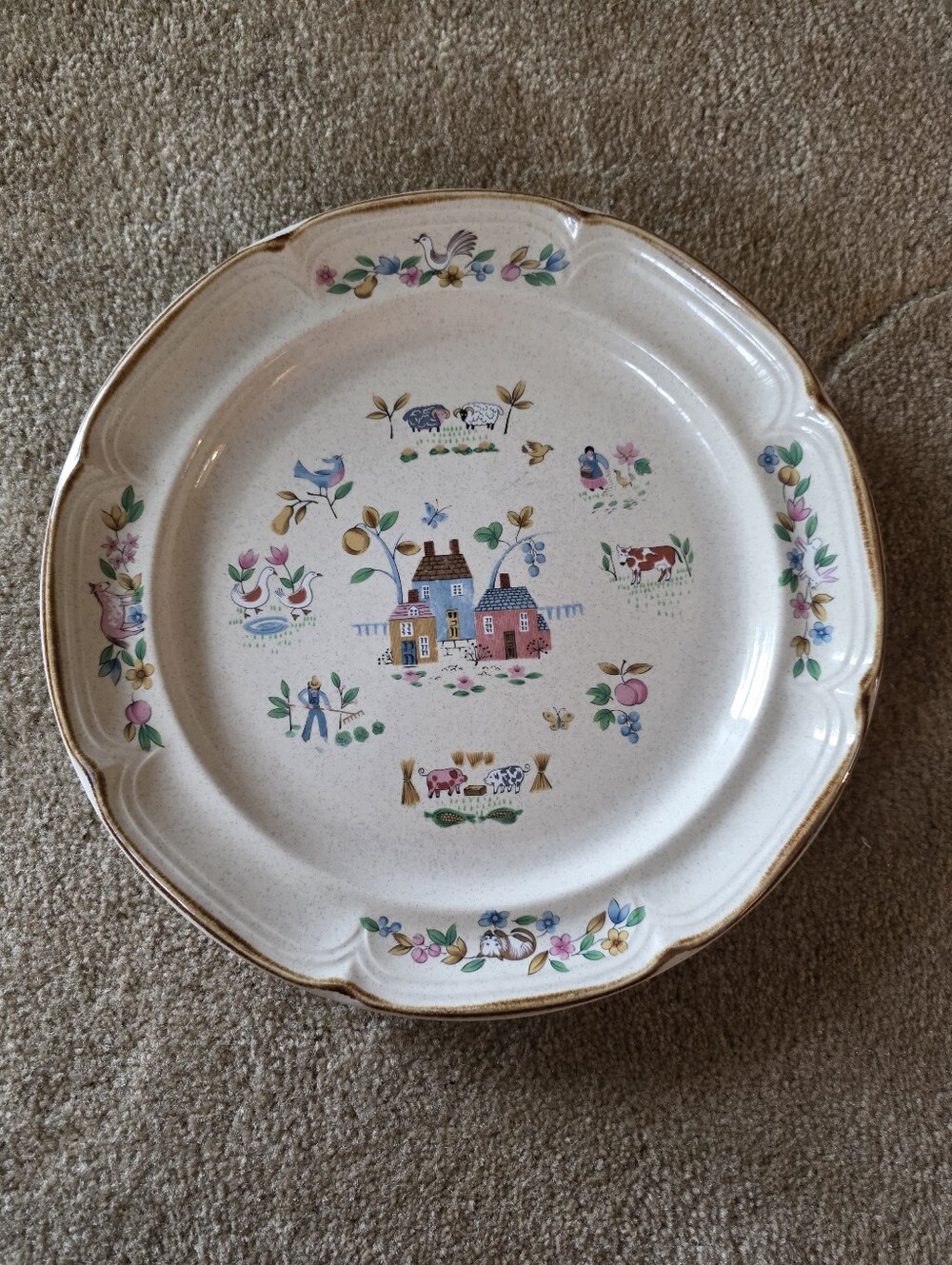 International HEARTLAND | Stoneware Large Plate | Guc